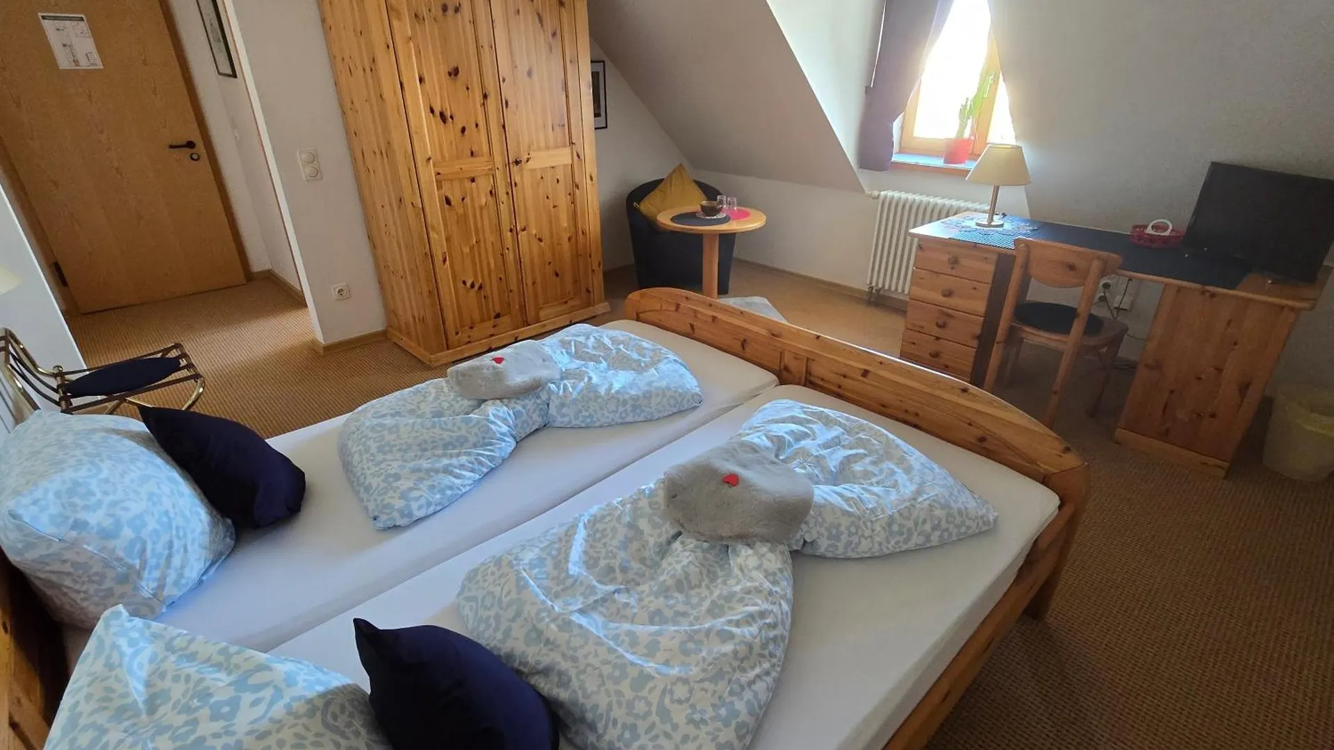 Hotel Grenzenlos Im Alten Gut Würzburg 0*,